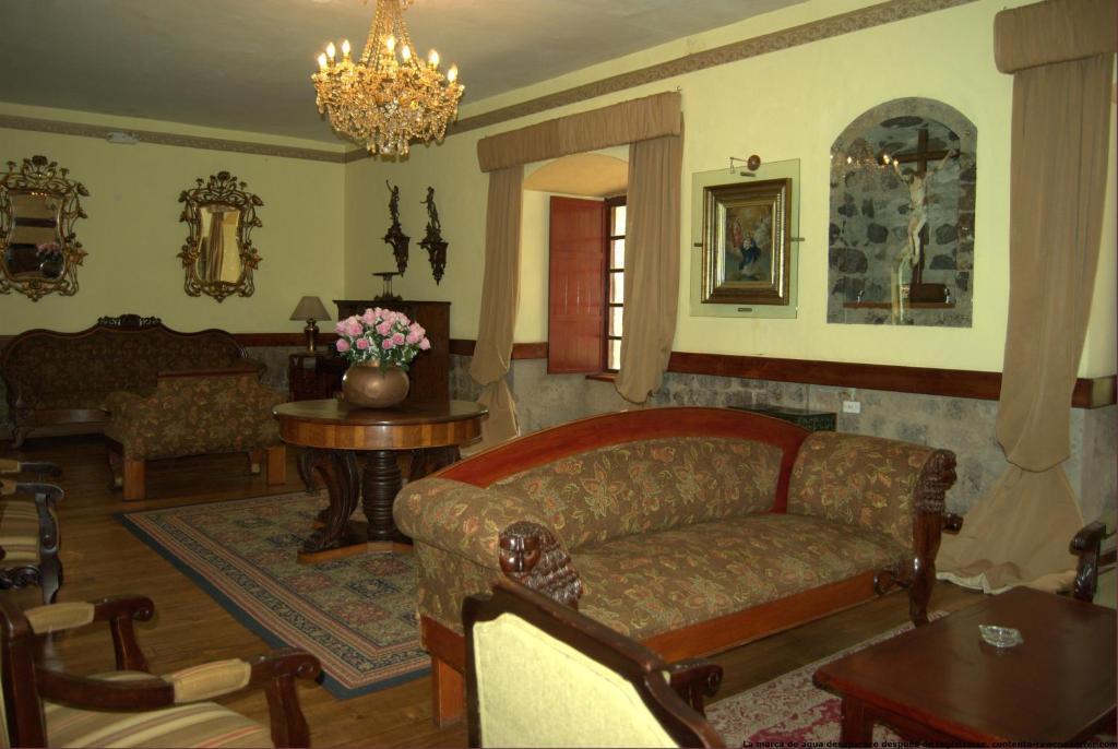 Отель Hacienda La Cienega Латакунга Экстерьер фото